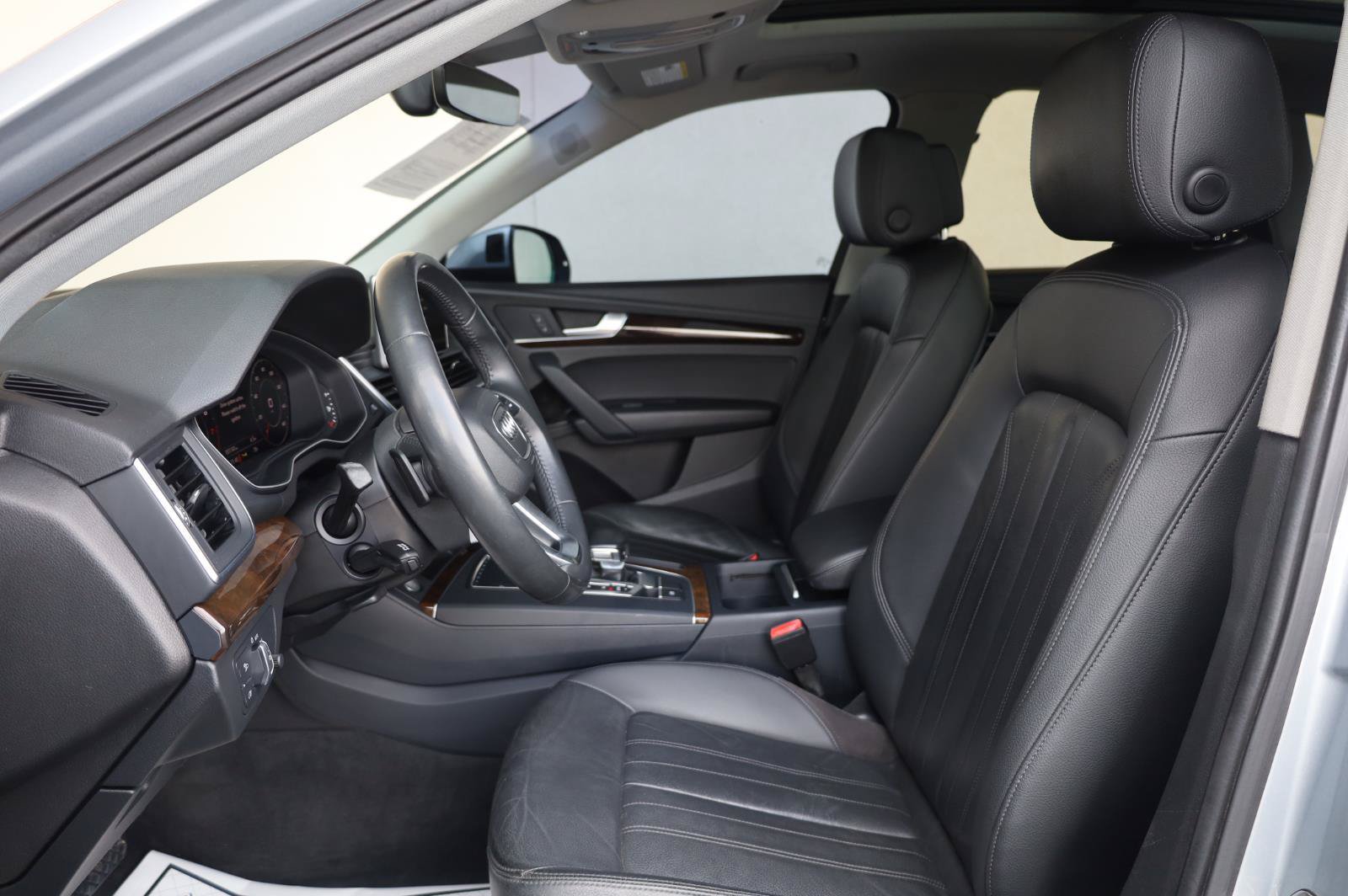 Used 2018 Audi Q5 2.0T Premium Plus w/ Premium Plus Package AWD/4WD image 17