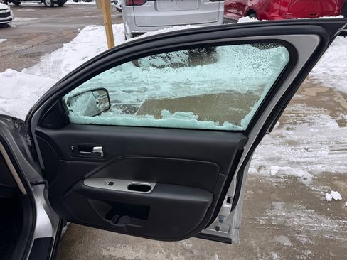 Used 2011 Ford Fusion SEL w/ 301A Rapid Spec Order Code image 15