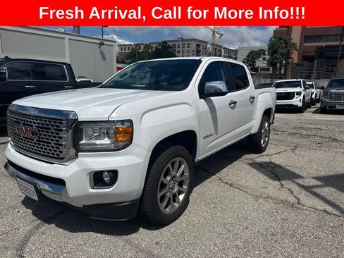 Used 2017 GMC Canyon Denali AWD/4WD image 3