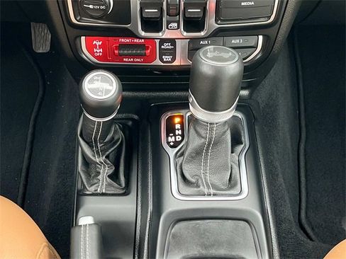 Used 2021 Jeep Wrangler Unlimited Rubicon image 16