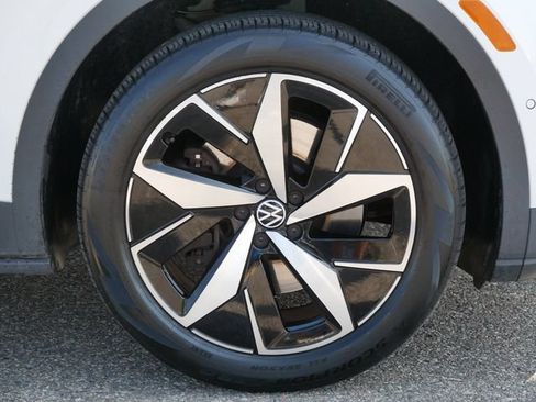 Certified 2023 Volkswagen ID.4 Pro S AWD/4WD image 9