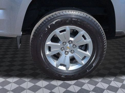 Used 2022 Chevrolet Colorado LT w/ Safety Package AWD/4WD image 33