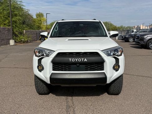Used 2022 Toyota 4Runner TRD Off-Road Premium AWD/4WD image 2