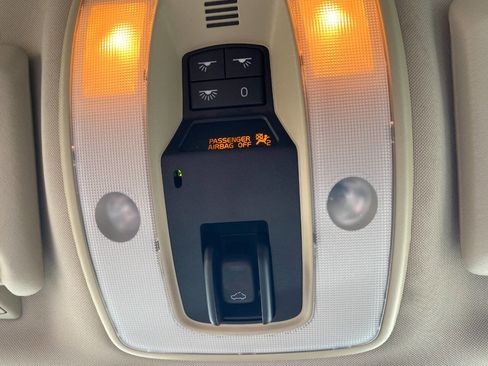 Used 2010 Volvo XC60 T6 image 19