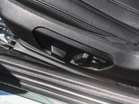 Used 2022 BMW Z4 sDrive30i w/ Convenience Package image 19