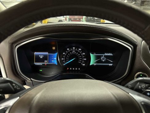 Used 2017 Ford Fusion Platinum image 33