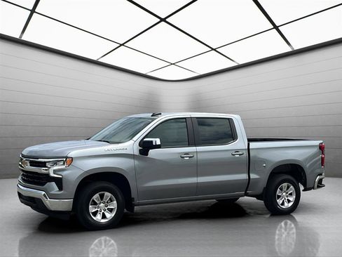 Used 2025 Chevrolet Silverado 1500 LT RWD image 1