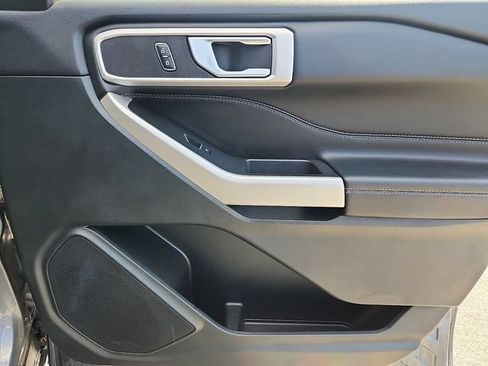Certified 2023 Ford Explorer XLT w/ Equipment Group 202A AWD/4WD image 35