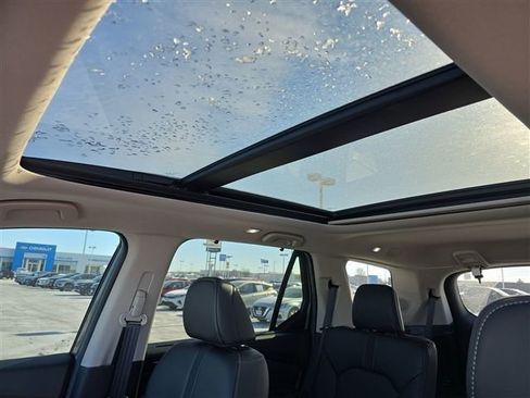 Used 2025 Honda Pilot Touring image 21