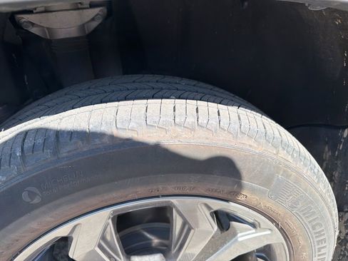 Used 2023 Toyota RAV4 Limited image 11