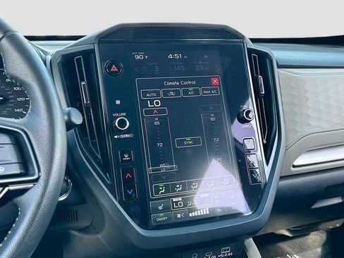 Certified 2025 Subaru Forester Premium AWD/4WD image 15