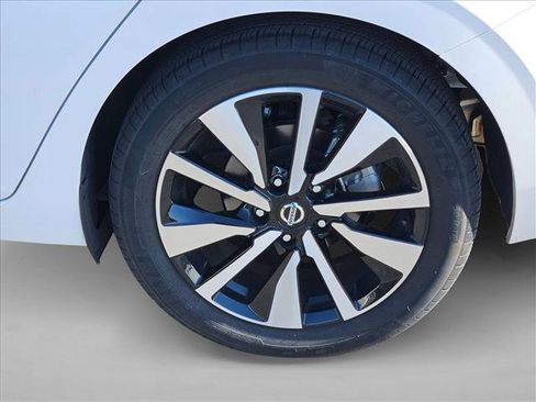 Certified 2023 Nissan Sentra SV w/ SV Premium Package image 13