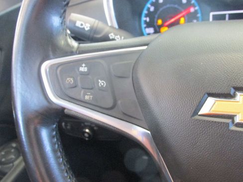 Used 2018 Chevrolet Equinox LT image 16