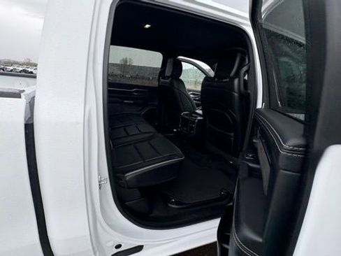 Used 2024 RAM 1500 Laramie image 16
