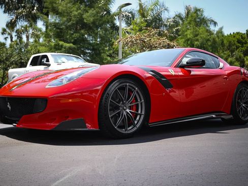 Certified 2017 Ferrari F12tdf RWD image 8