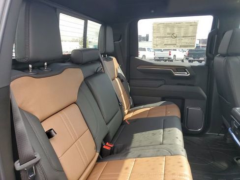 New 2026 Chevrolet Silverado 1500 High Country w/ High Country Premium Package AWD/4WD image 27