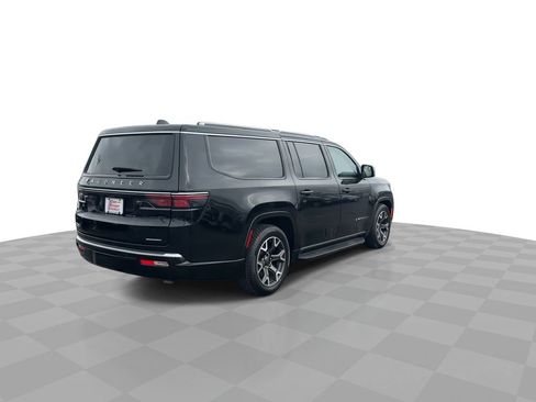 Used 2024 Jeep Wagoneer L Series III w/ Flexible Seating Group AWD/4WD image 42
