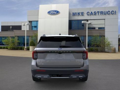 New 2026 Ford Explorer Active w/ Active Comfort Package AWD/4WD image 6