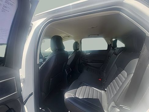 Certified 2024 Ford Edge SEL w/ Convenience Package AWD/4WD image 21