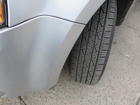 Used 2011 Ford Escape Limited w/ 302A Rapid Spec Order Code image 29