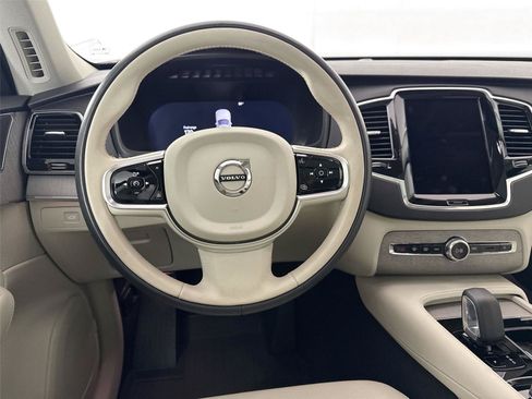 Used 2025 Volvo XC90 B6 Plus w/ Protection Package AWD/4WD image 32
