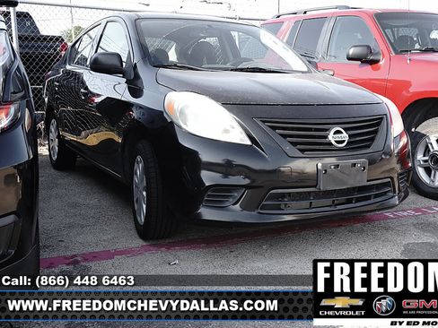 Used 2012 Nissan Versa S FWD image 1