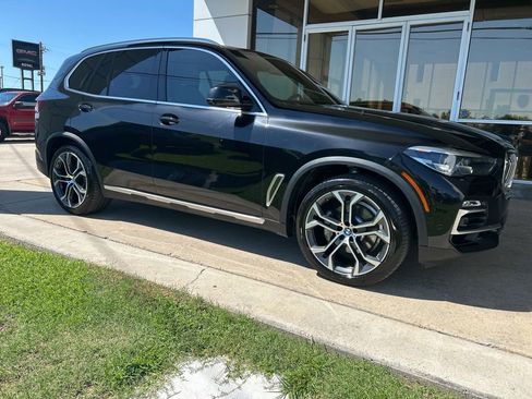 Used 2021 BMW X5 sDrive40i w/ Premium Package RWD image 2