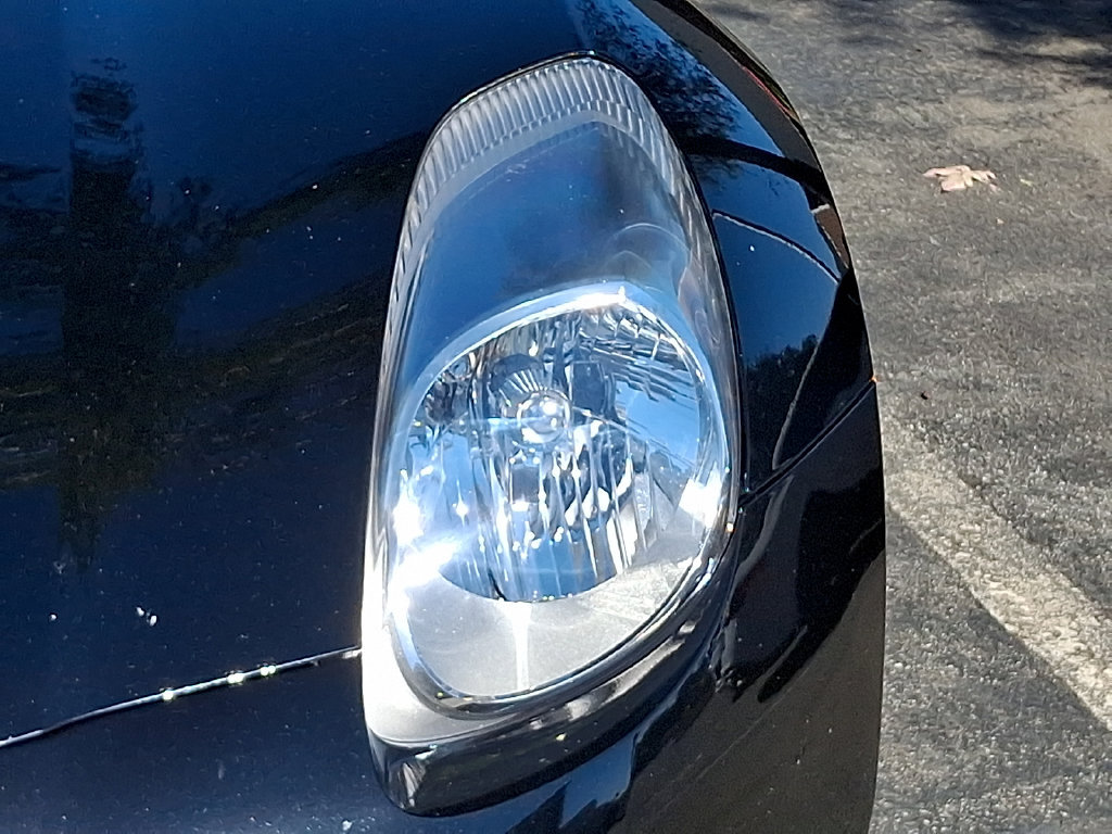 Used 2007 Pontiac Solstice Convertible w/ Premium Package RWD image 4