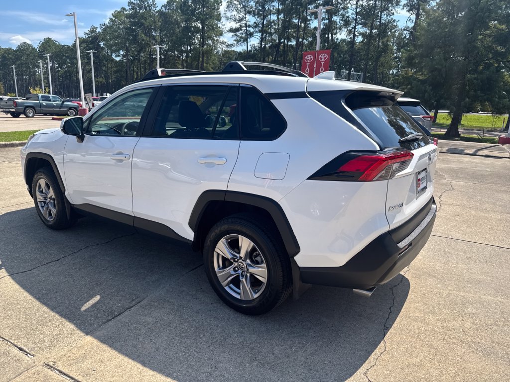 Certified 2023 Toyota RAV4 XLE w/ Convenience Package FWD image 3