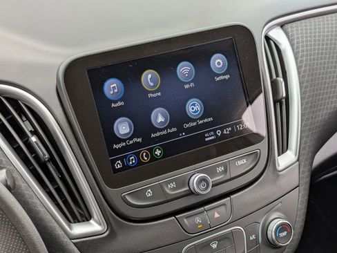 Used 2025 Chevrolet Malibu LS image 18