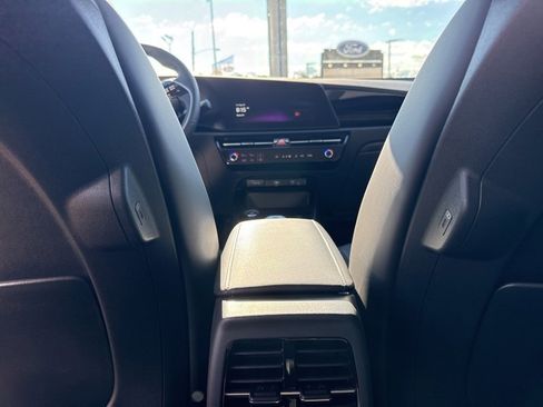 New 2025 Kia Niro EX w/ EX Cold Weather Package image 19