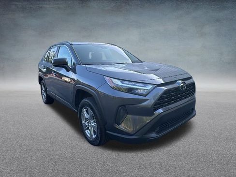 Used 2025 Toyota RAV4 LE AWD/4WD image 2