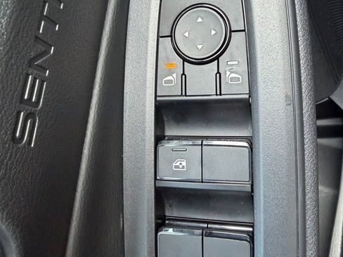 New 2026 Nissan Sentra SV w/ SV Convenience Package FWD image 16