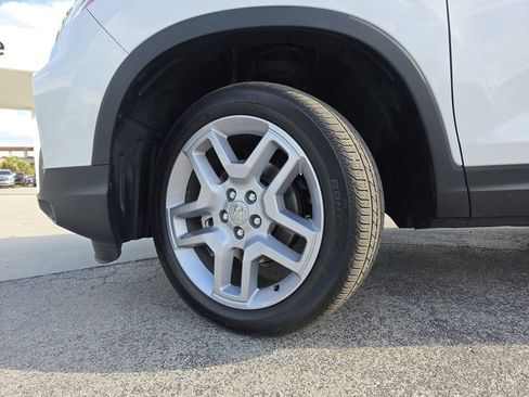 Used 2024 Honda Passport EX-L image 33