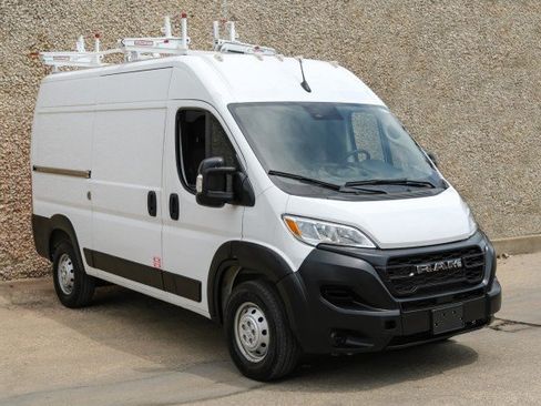 Used 2023 RAM ProMaster 2500 FWD image 7