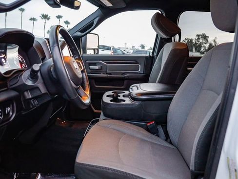 Used 2023 RAM 2500 Big Horn w/ Level 1 Equipment Group image 18