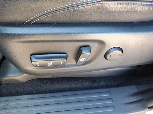 Used 2023 Toyota 4Runner Limited image 12