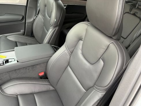 New 2026 Volvo XC90 B6 Ultra w/ Protection Package Premier AWD/4WD image 19