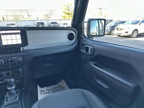 Used 2024 Jeep Wrangler Unlimited Sport AWD/4WD image 59