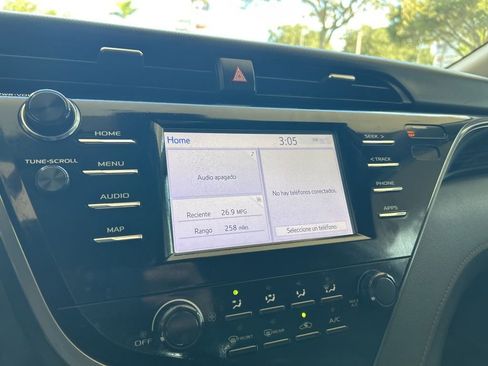 Used 2019 Toyota Camry LE image 7