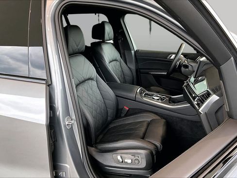Used 2026 BMW X5 M60i w/ Executive Package AWD/4WD image 8