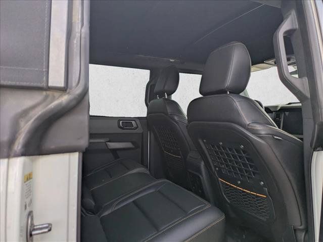 Used 2022 Ford Bronco Badlands w/ Sasquatch Package AWD/4WD image 13