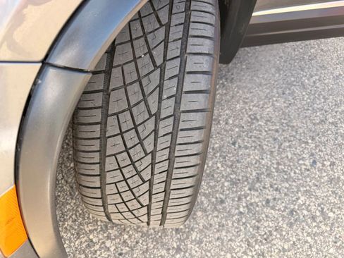 Used 2012 Volkswagen Tiguan S image 20