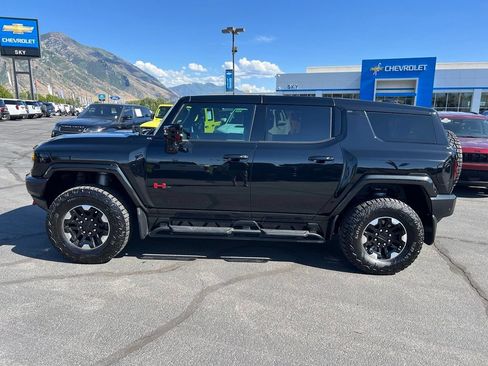 Used 2024 GMC Hummer EV 2X w/ Extreme Off-Road Package AWD/4WD image 13