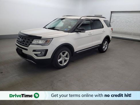 Used 2016 Ford Explorer XLT w/ Equipment Group 202A AWD/4WD image 1