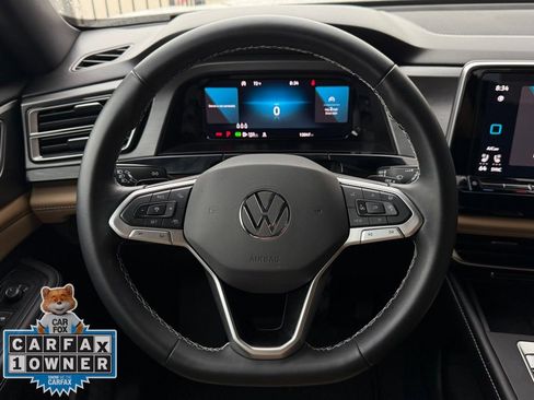 Used 2024 Volkswagen Atlas Cross Sport SE image 12