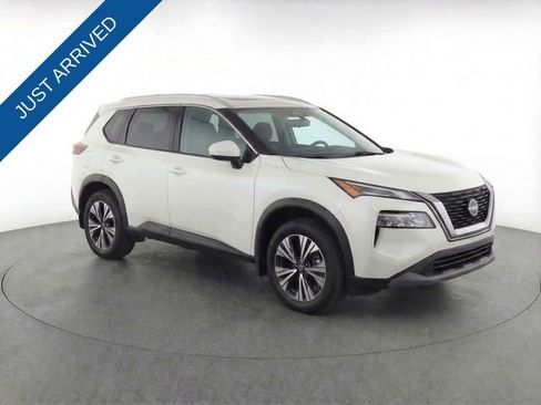 Used 2023 Nissan Rogue SV w/ SV Premium B Package image 8