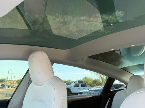 Used 2021 Tesla Model 3 Performance AWD/4WD image 16