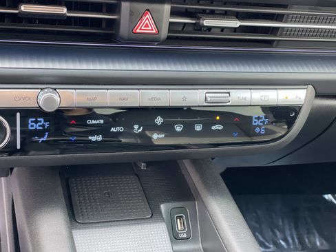 Certified 2024 Hyundai Ioniq 6 Limited image 15