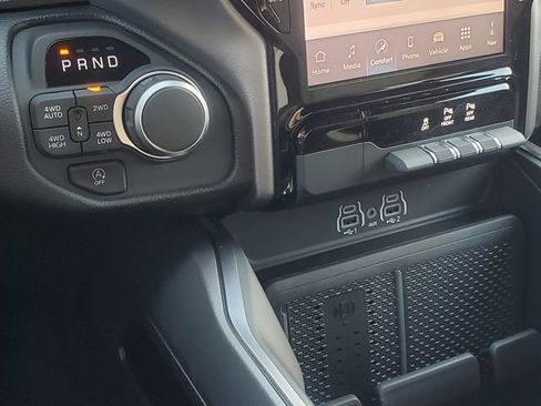 New 2025 RAM 1500 Big Horn image 13